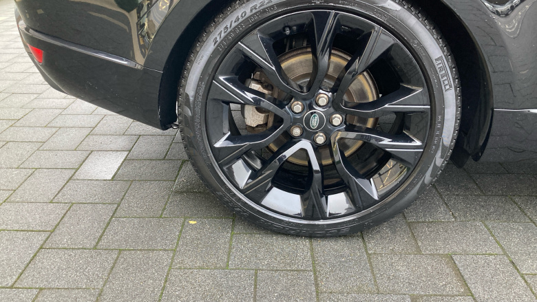 Land Rover Range Rover Sport 3.0 D250 HSE Silver 5dr Auto Diesel Estate